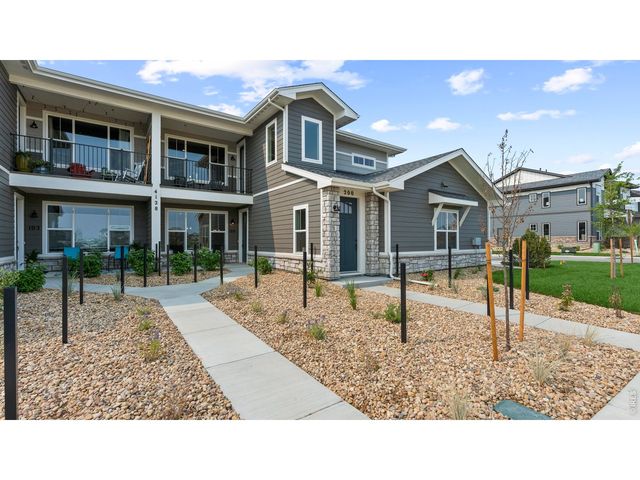 410 High Point Dr 206, Longmont, CO 80504