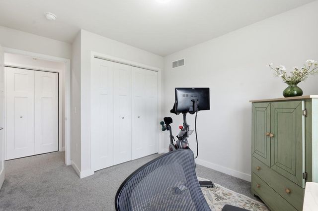 5509 Prairie Place Drive, Mcfarland, WI 53558