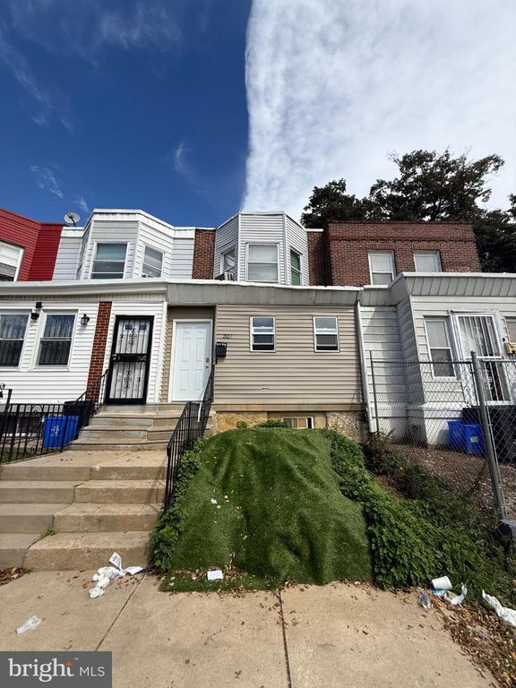 2627 S DEWEY ST, PHILADELPHIA, PA 19142 — exterior