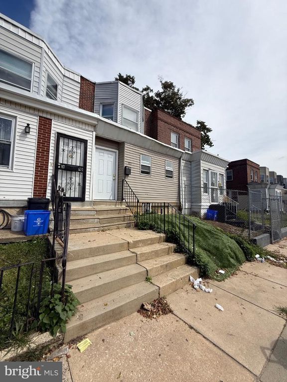 2627 S DEWEY ST, PHILADELPHIA, PA 19142 — photo 2