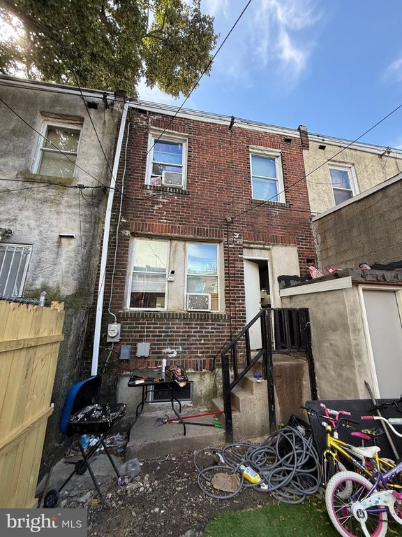 2627 S DEWEY ST, PHILADELPHIA, PA 19142 — photo 3