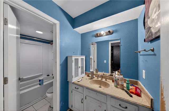 2211 W Olrich Street, Rogers, AR 72758