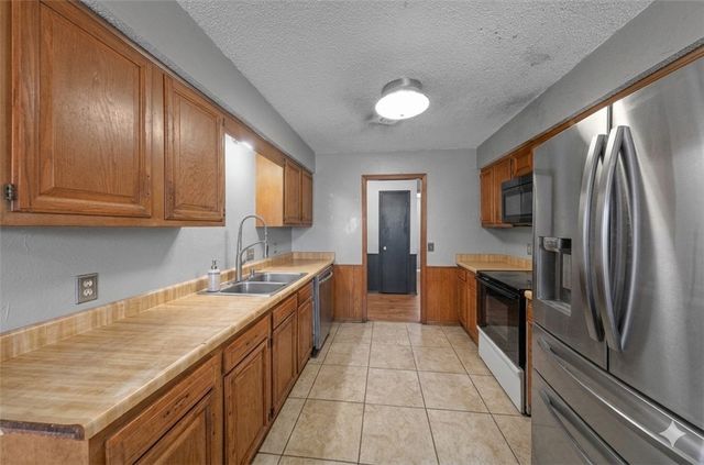 2211 W Olrich Street, Rogers, AR 72758