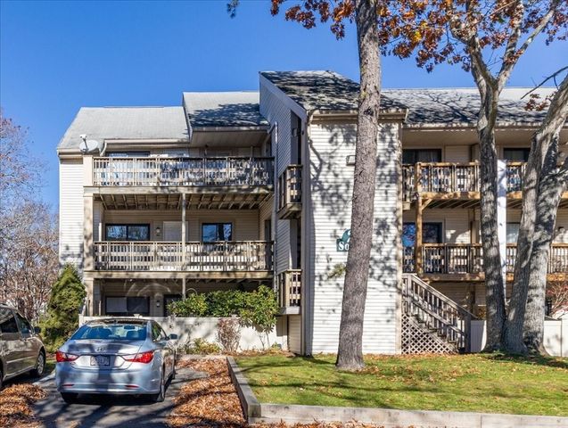 800 Bearses 2SB, Barnstable, MA 02601