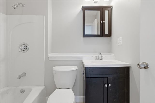 800 Bearses 2SB, Barnstable, MA 02601