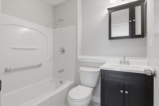 800 Bearses 2SB, Barnstable, MA 02601