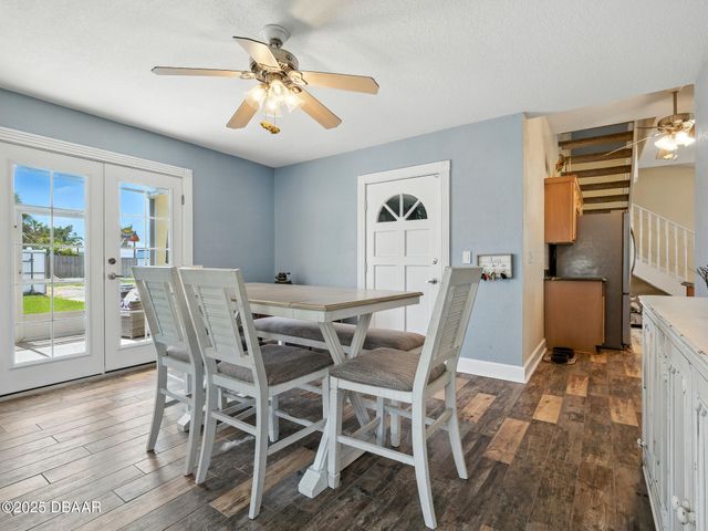 833 E 25th Avenue, New Smyrna Beach, FL 32169