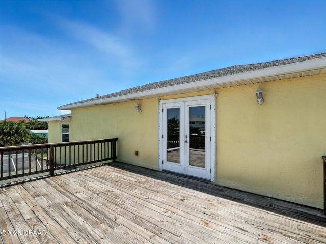 833 E 25th Avenue, New Smyrna Beach, FL 32169