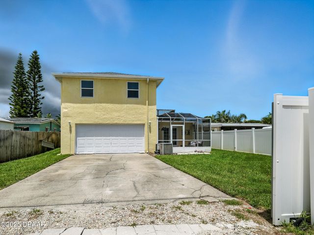 833 E 25th Avenue, New Smyrna Beach, FL 32169