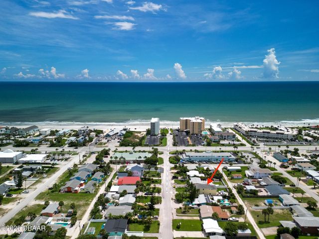 833 E 25th Avenue, New Smyrna Beach, FL 32169