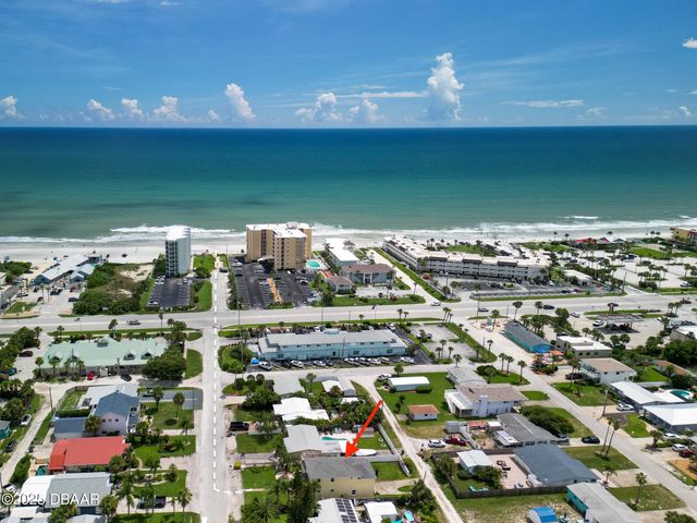 833 E 25th Avenue, New Smyrna Beach, FL 32169