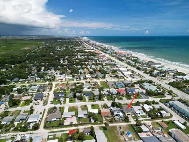 833 E 25th Avenue, New Smyrna Beach, FL 32169