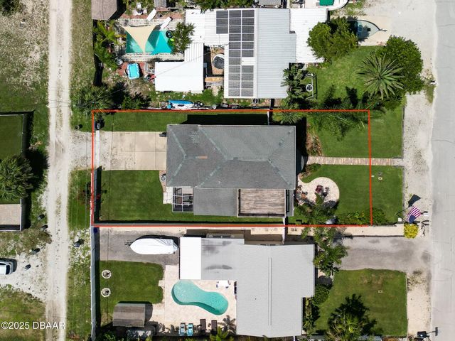 833 E 25th Avenue, New Smyrna Beach, FL 32169