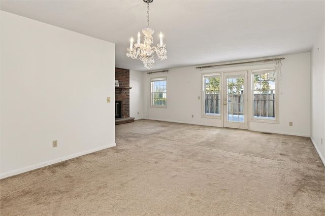 15 Braintree Crescent, Penfield, NY 14526