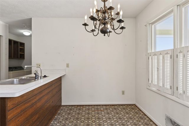 15 Braintree Crescent, Penfield, NY 14526