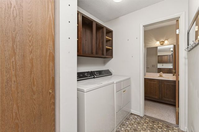 15 Braintree Crescent, Penfield, NY 14526