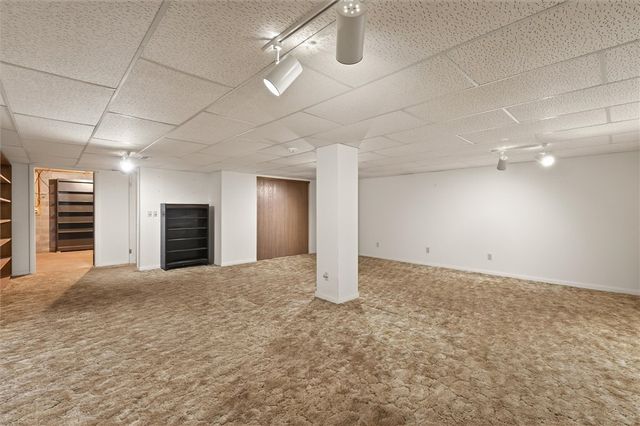 15 Braintree Crescent, Penfield, NY 14526