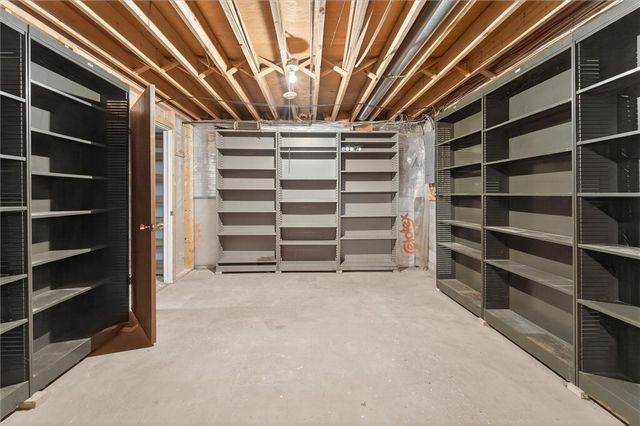 15 Braintree Crescent, Penfield, NY 14526