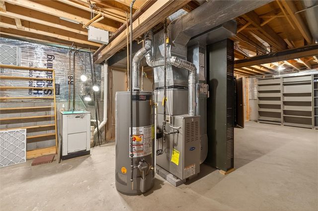 15 Braintree Crescent, Penfield, NY 14526