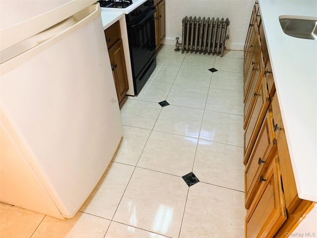 48-43 44th Street Apt 1, Woodside, NY 11377