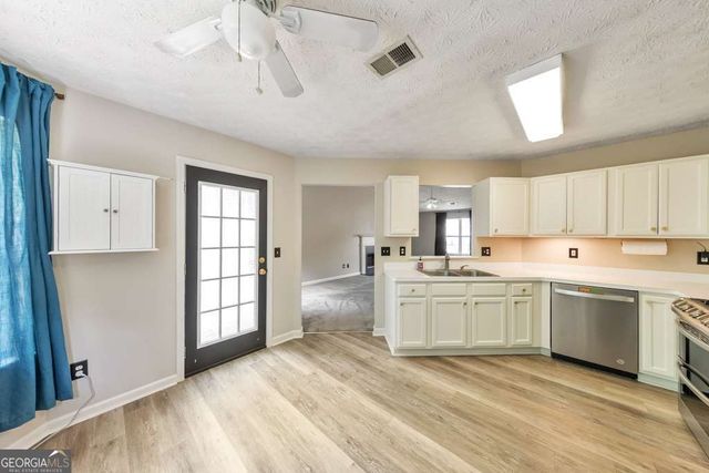 2612 Lake Park Bend, Acworth, GA 30101