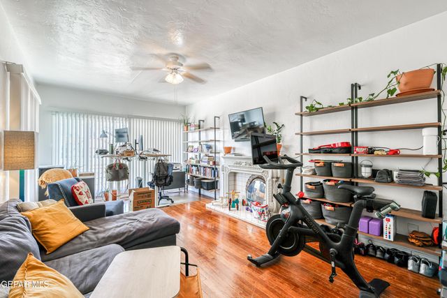 1300 RANDOLPH Drive, El Paso, TX 79902