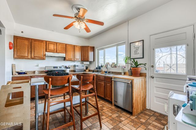1300 RANDOLPH Drive, El Paso, TX 79902