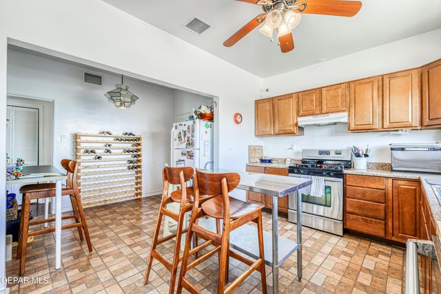 1300 RANDOLPH Drive, El Paso, TX 79902