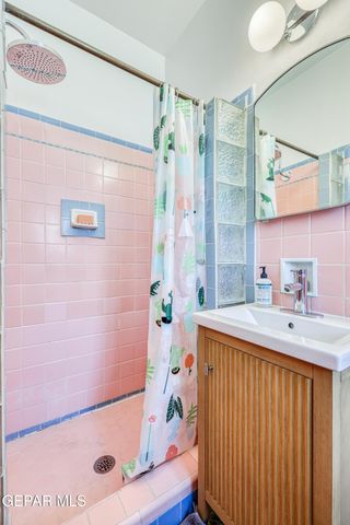 1300 RANDOLPH Drive, El Paso, TX 79902