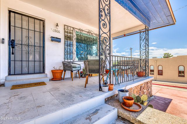 1300 RANDOLPH Drive, El Paso, TX 79902