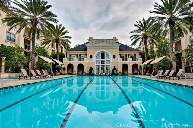 2212 Watermarke, Irvine, CA 92612