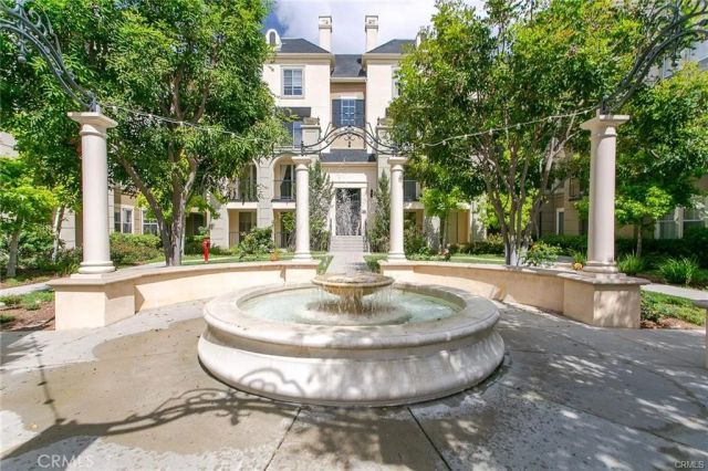 2212 Watermarke, Irvine, CA 92612