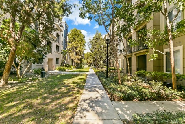 2212 Watermarke, Irvine, CA 92612