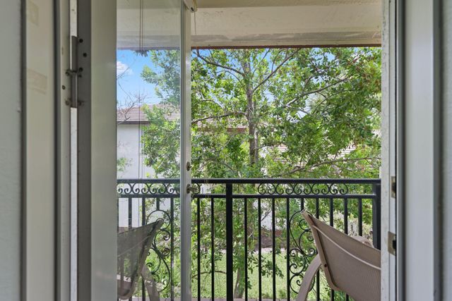 4501 Mimosa Terrace 1404, Coconut Creek, FL 33073