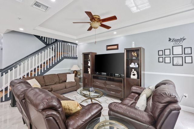 4501 Mimosa Terrace 1404, Coconut Creek, FL 33073