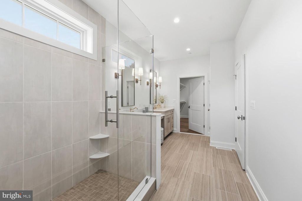 Image 32 of property listing at 205 RIVER RD, Chestertown, MD 21620