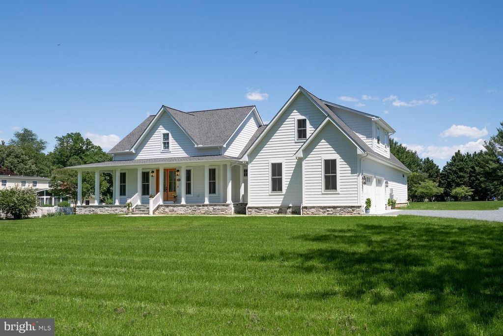 Image 4 of property listing at 205 RIVER RD, Chestertown, MD 21620