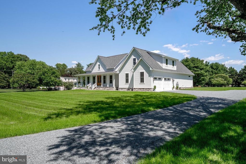 Image 5 of property listing at 205 RIVER RD, Chestertown, MD 21620