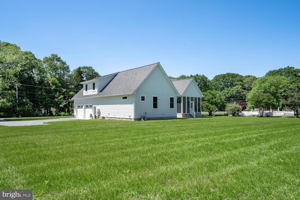 Image 9 of property listing at 205 RIVER RD, Chestertown, MD 21620