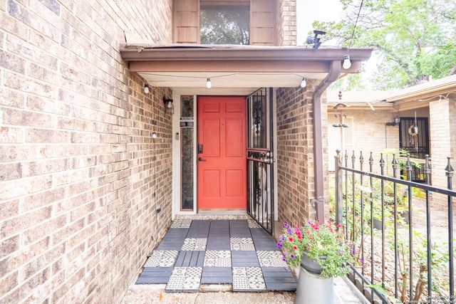 6405 Honey Hill, San Antonio, TX 78229