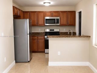 1990 NW 4th Ct 1, Miami, FL 33136