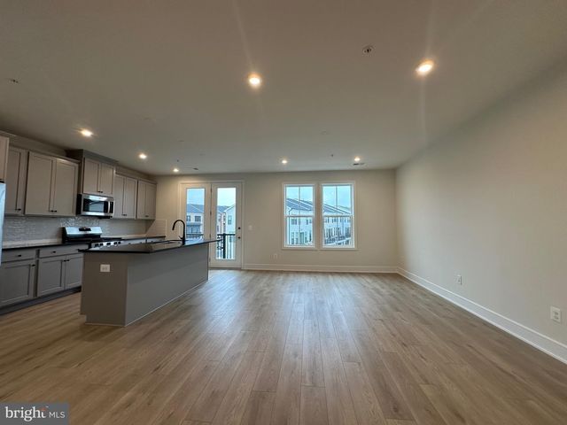 43324 FARRINGDON SQ, Broadlands, VA 20148