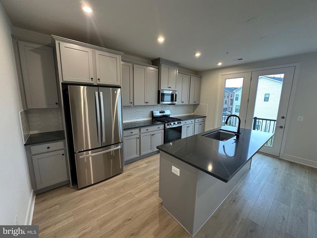 43324 FARRINGDON SQ, Broadlands, VA 20148