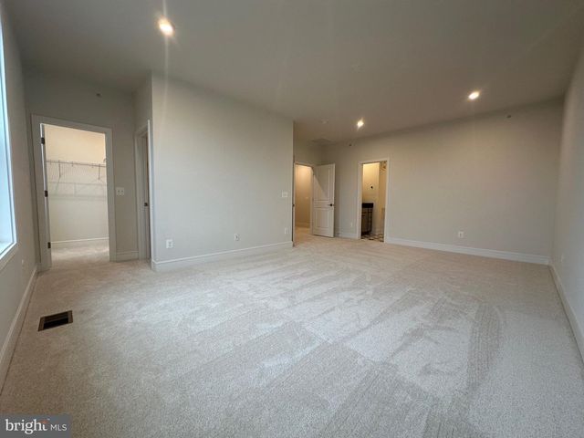 43324 FARRINGDON SQ, Broadlands, VA 20148