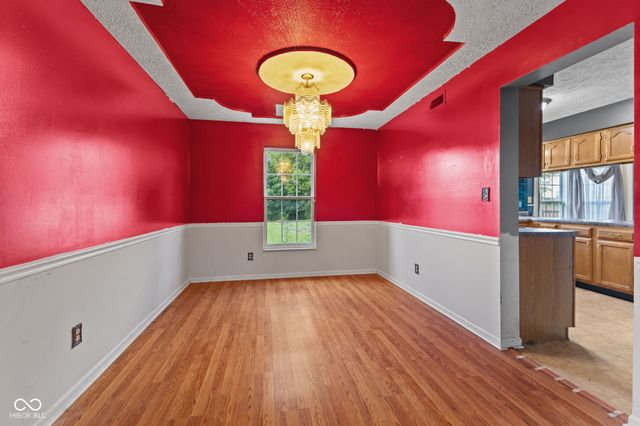 643 Creston Point Circle, Indianapolis, IN 46239