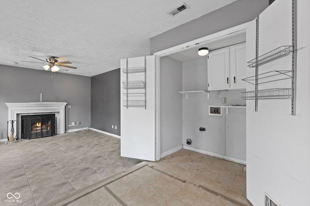 643 Creston Point Circle, Indianapolis, IN 46239