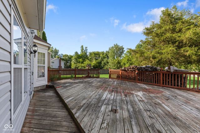 643 Creston Point Circle, Indianapolis, IN 46239
