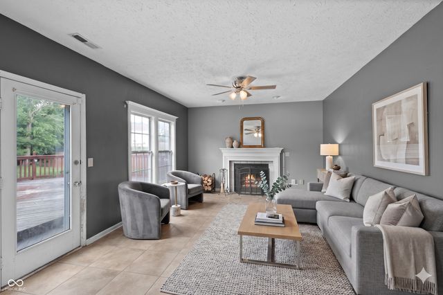 643 Creston Point Circle, Indianapolis, IN 46239