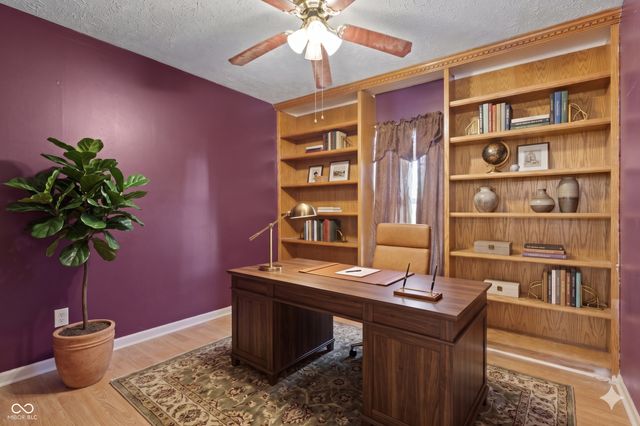 643 Creston Point Circle, Indianapolis, IN 46239
