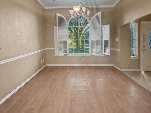 914 Chase Creek Circle, Bacliff, TX 77518